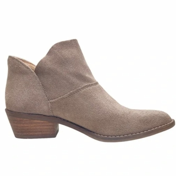 Lucky Brand "Like New"Fahmida Taupe/Fawn Ankle Suede Booties shoes sz 8.5 - Picture 1 of 14